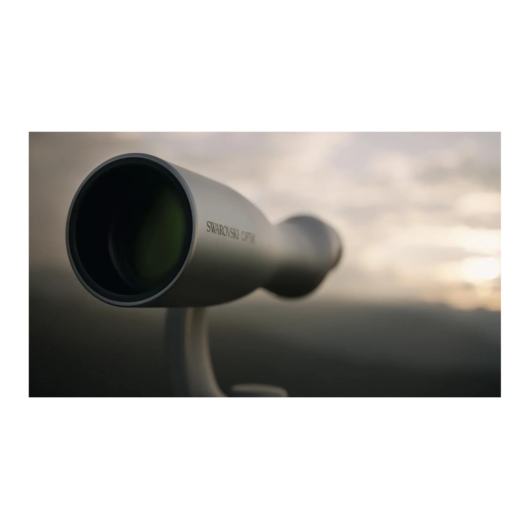 SWAROVSKI OPTIK 30 x 95 ST Vista Straight Viewing Outdoor Spotting Scope - Image 7
