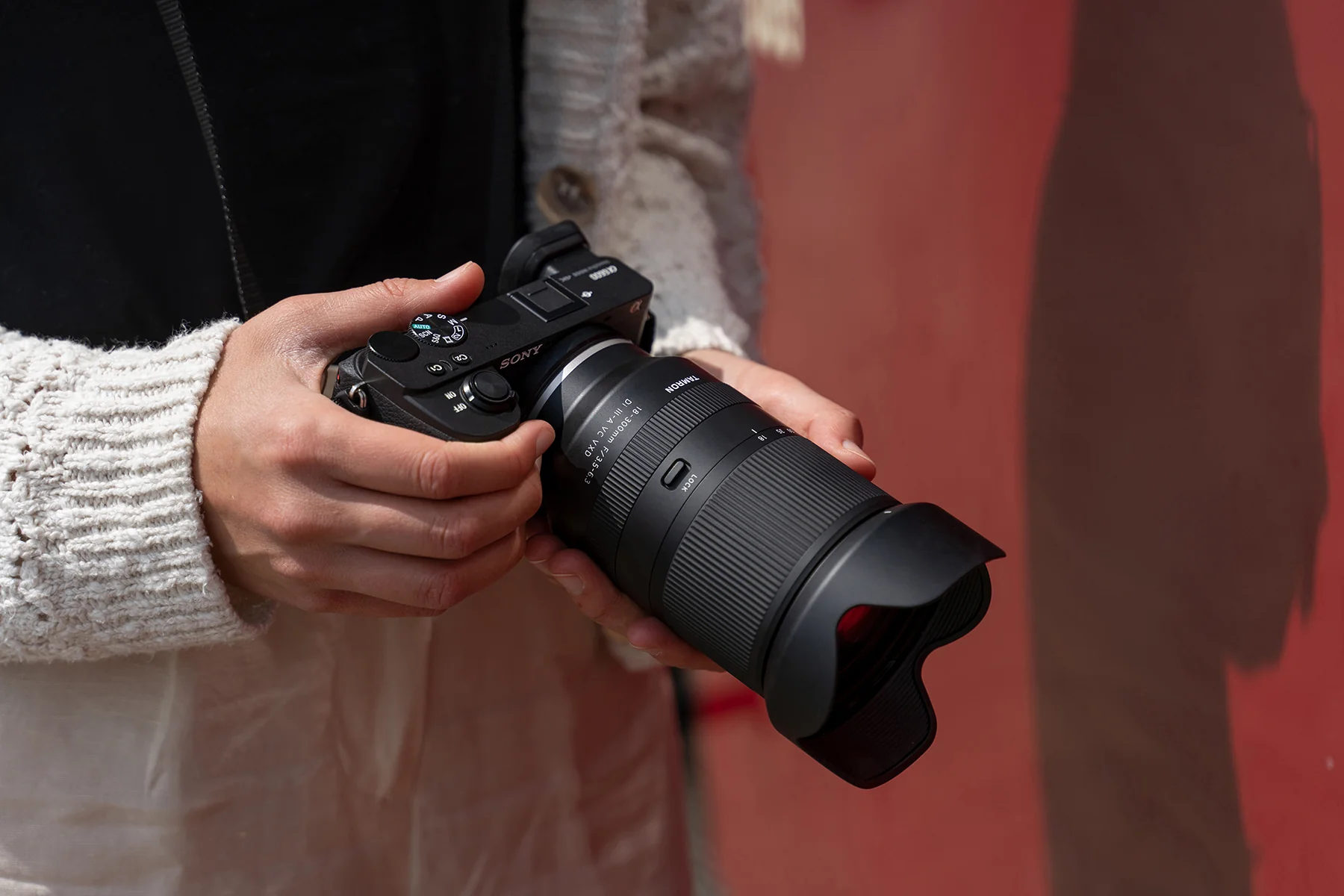 Tamron 18-300mm F/3.5-6.3 Di III-A VC VXD Lens (Sony E-mount) - Image 9
