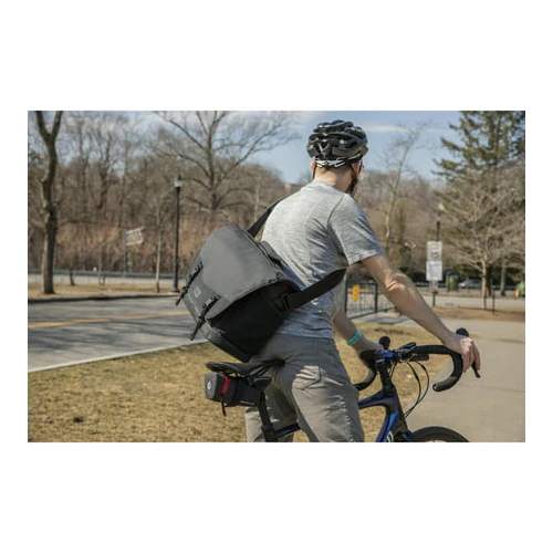 Tenba DNA 16 Slim Messenger Bag (Black) - Image 10