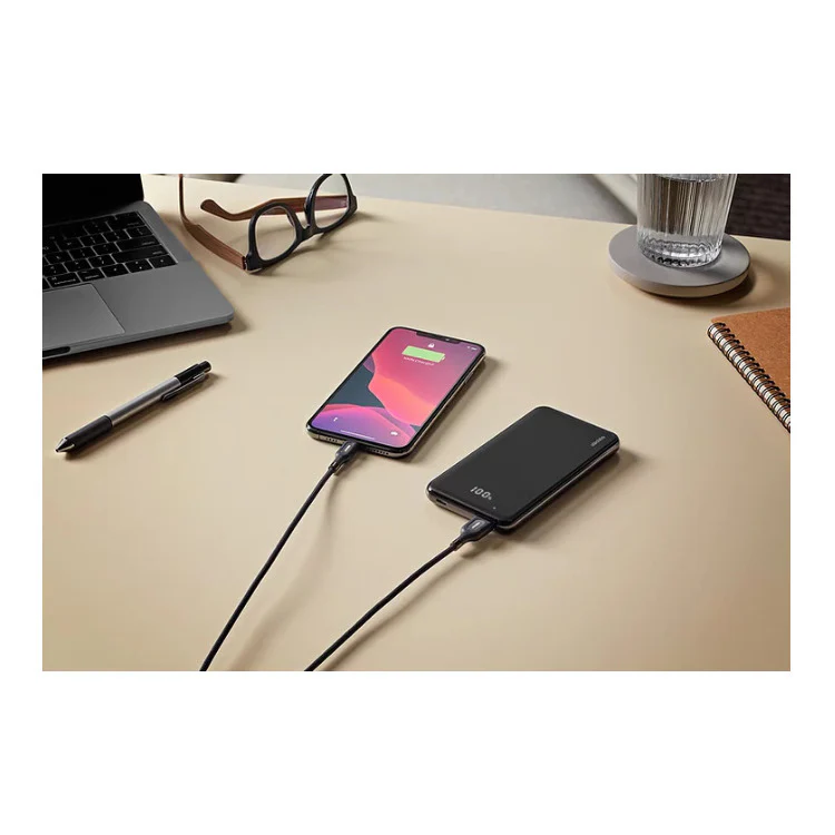 Ubio Labs Silhouette 6,000mAh Portable Power Bank (Black) - Image 6