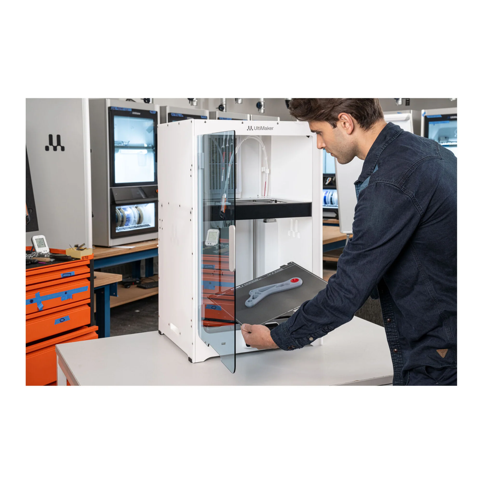 UltiMaker S8 3D Printer with Flexible Build Plate (US) - Image 7