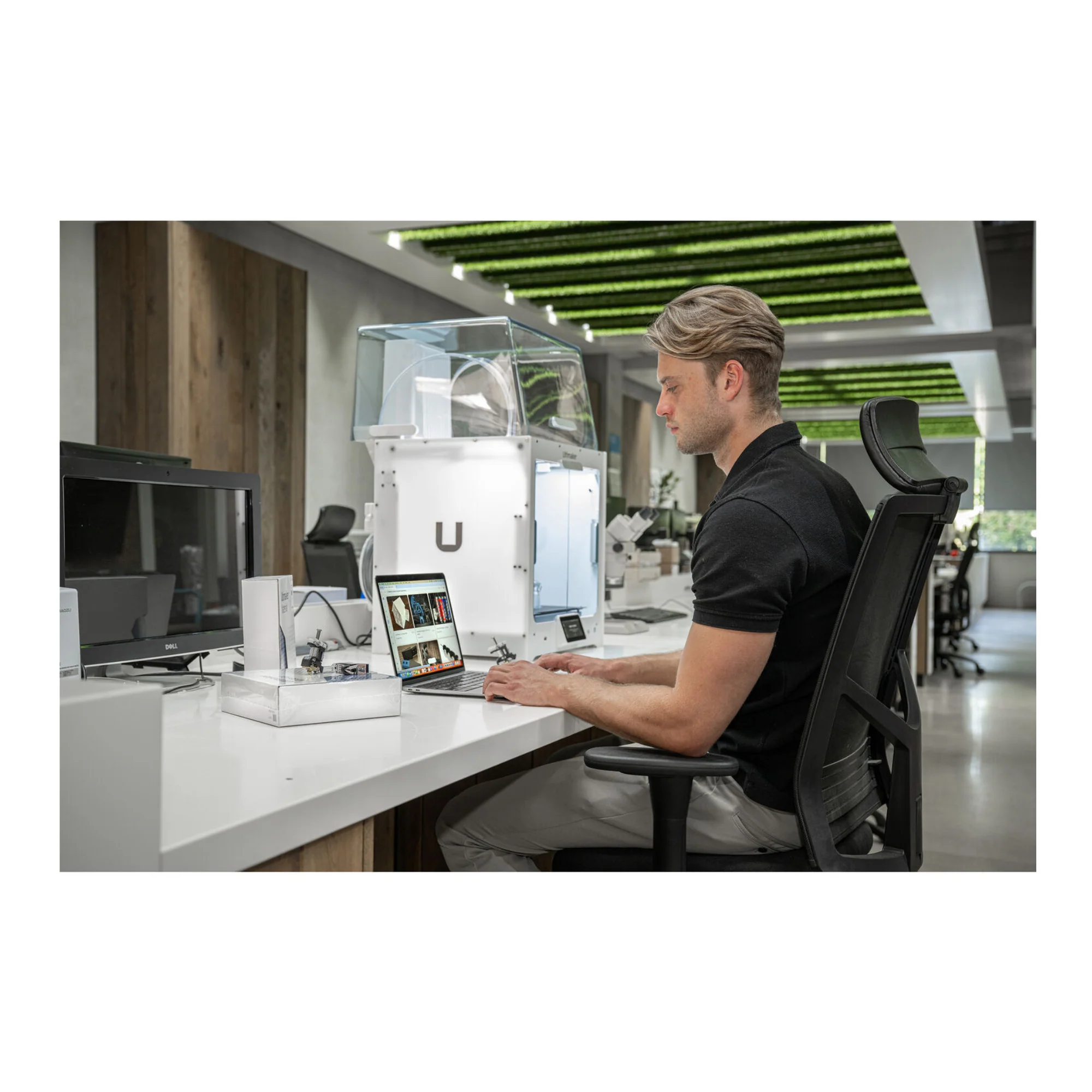 UltiMaker S6 Flex 3D Printer with Flexible Build Plate - Image 8