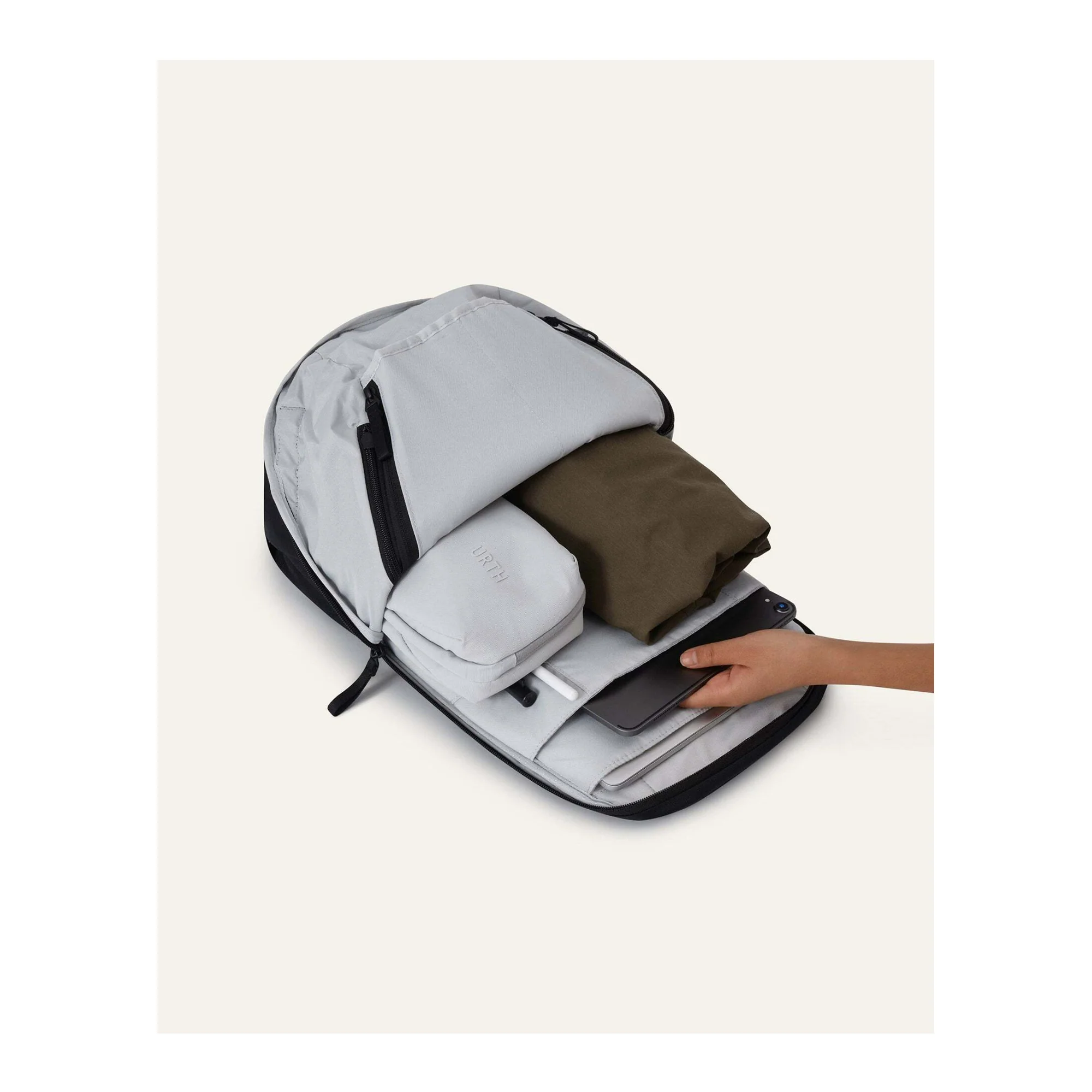 Urth Arkose 20L Modular Lightweight Backpack with 12 Clever Storage Zones(Black) - Image 5