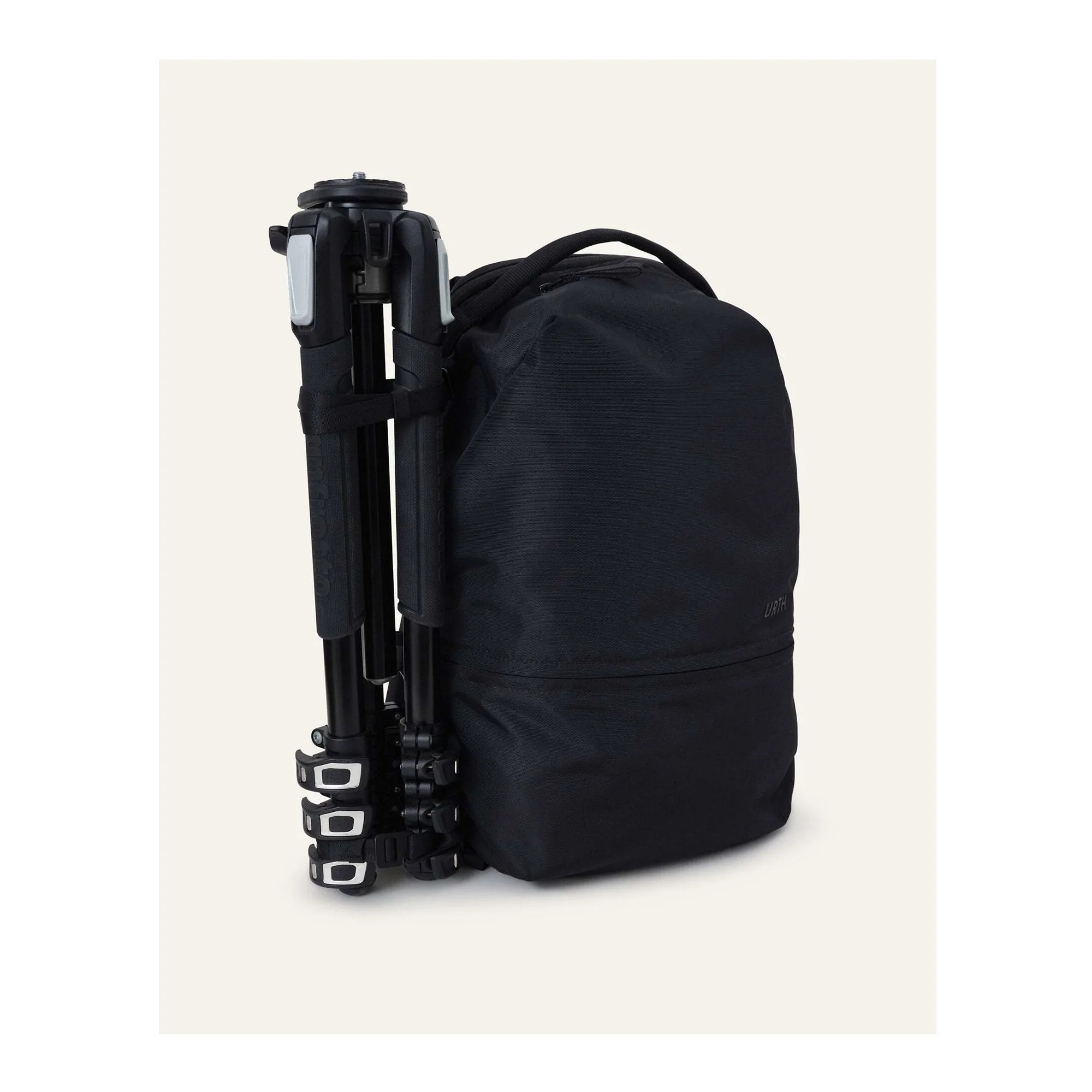 Urth Arkose 20L Modular Lightweight Backpack with 12 Clever Storage Zones(Black) - Image 6