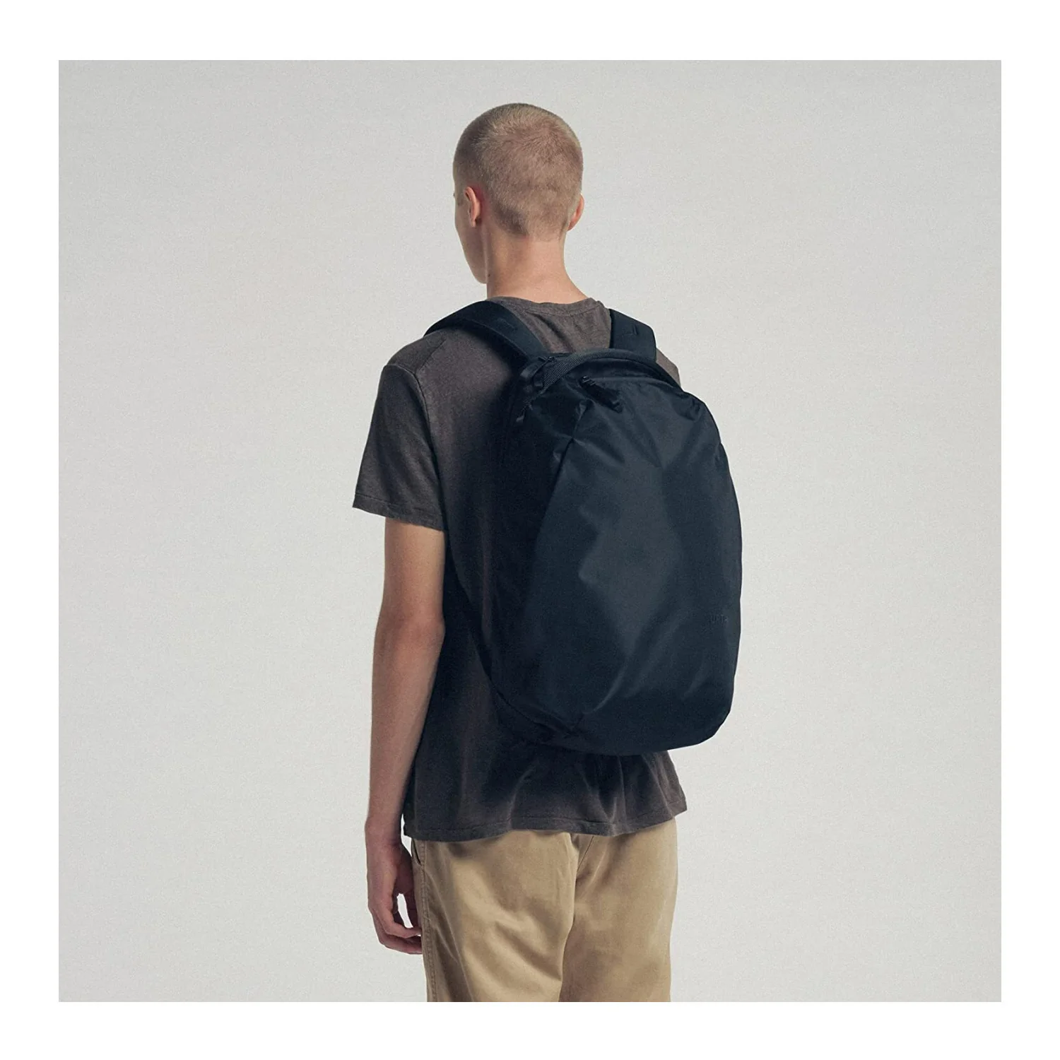Urth Norite 24L 14 Storage Zones Weatherproof Versatile Nylon Made Modular Backpack (Onyx) - Image 6