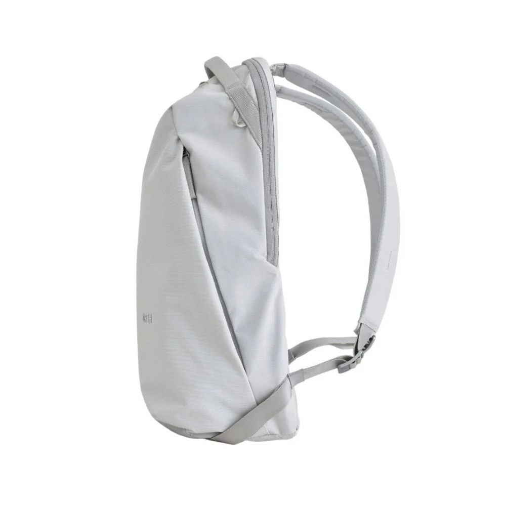 Urth Norite 24L Modular Lightweight Backpack with Side Access Pocket and 14 Storage Zones (Ash Gray) - Image 3