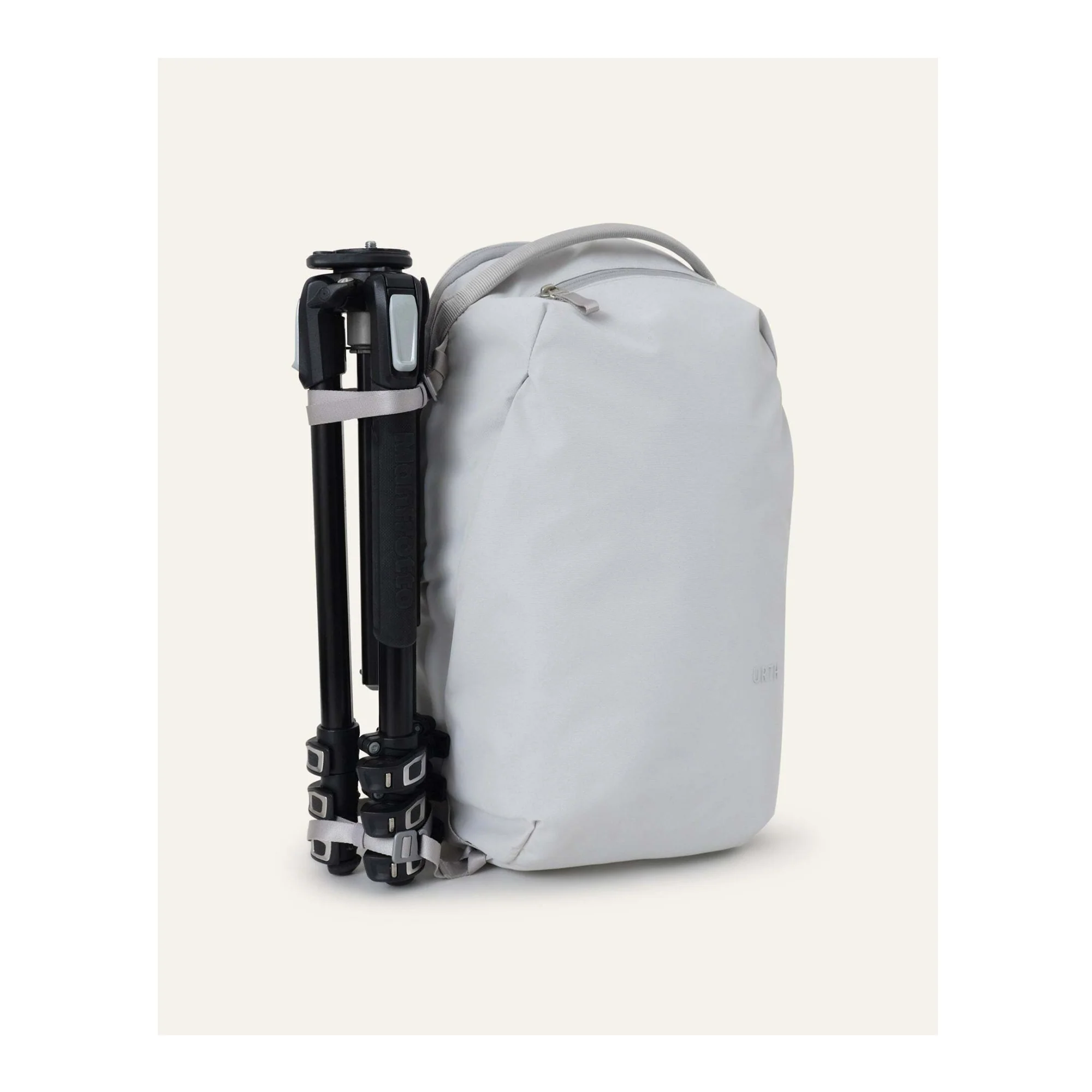 Urth Norite 24L Modular Lightweight Backpack with Side Access Pocket and 14 Storage Zones (Ash Gray) - Image 4
