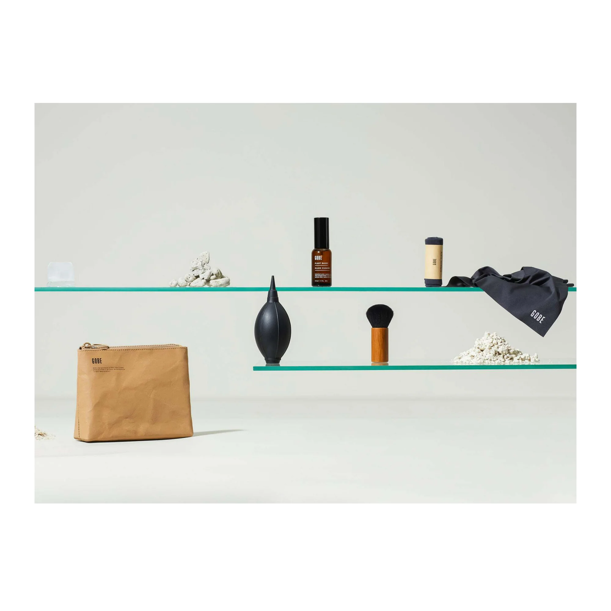 Urth Professional-Grade Travel-Friendly Glass Cleaning Kit for Camera Lenses and Lens Filters - Image 6