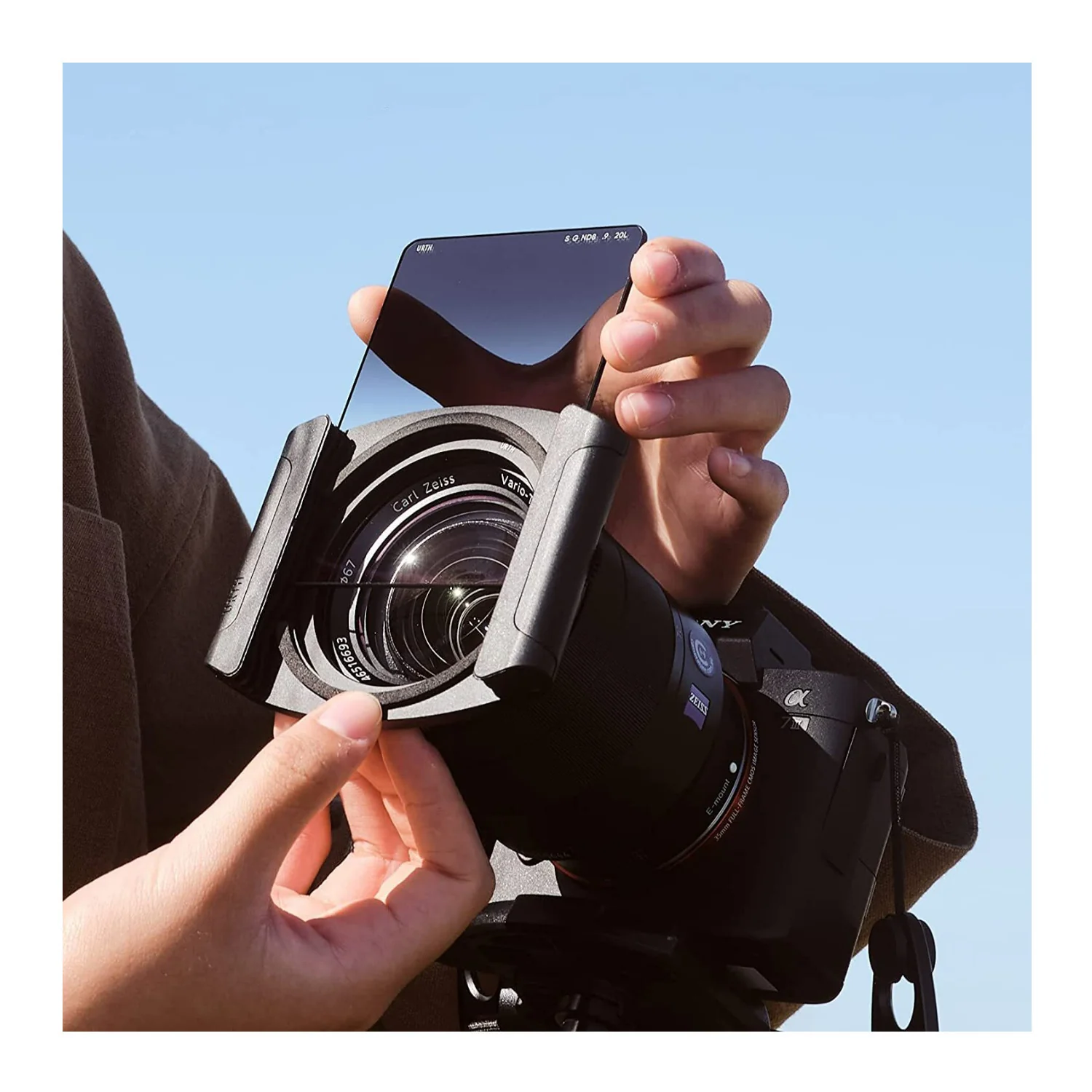 Urth 86mm Circular Polarizing Filter with Rotating Adapter for 100mm Square Filter Holder (Black) - Image 4