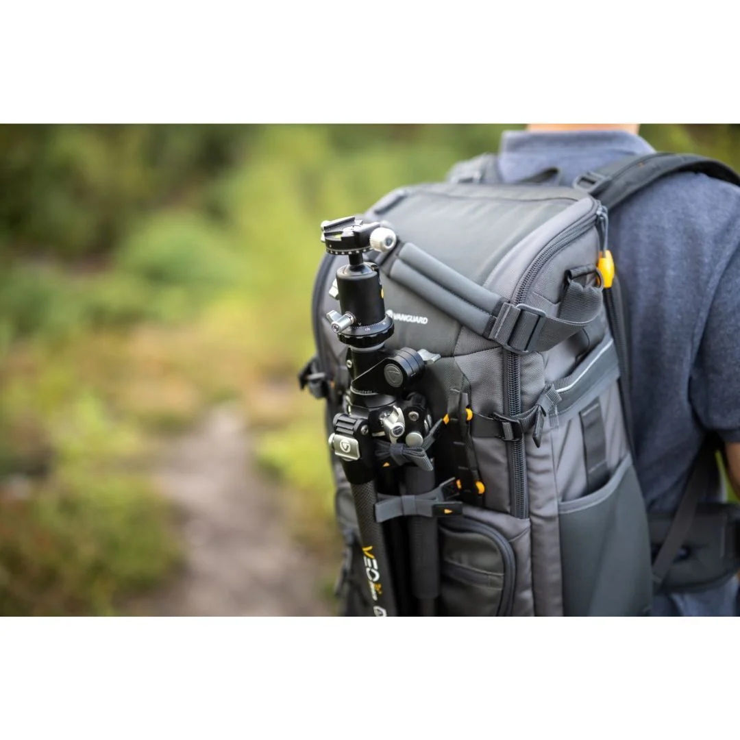 Vanguard Alta Sky 62 Camera Backpack with Durable and Spacious Design for Mirrorless Cameras (Gray) - Image 7