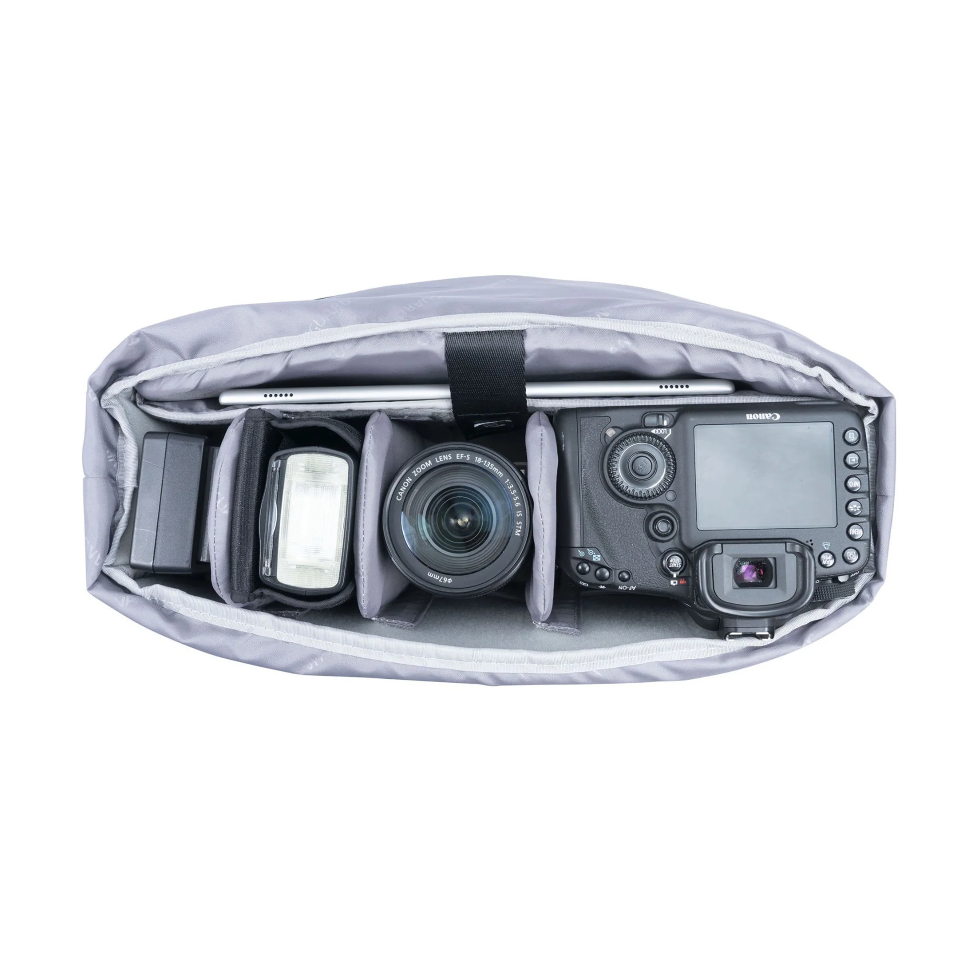 Vanguard VEO FLEX 35M Slim Roll Top Shoulder Camera Bag (Black) - Image 4