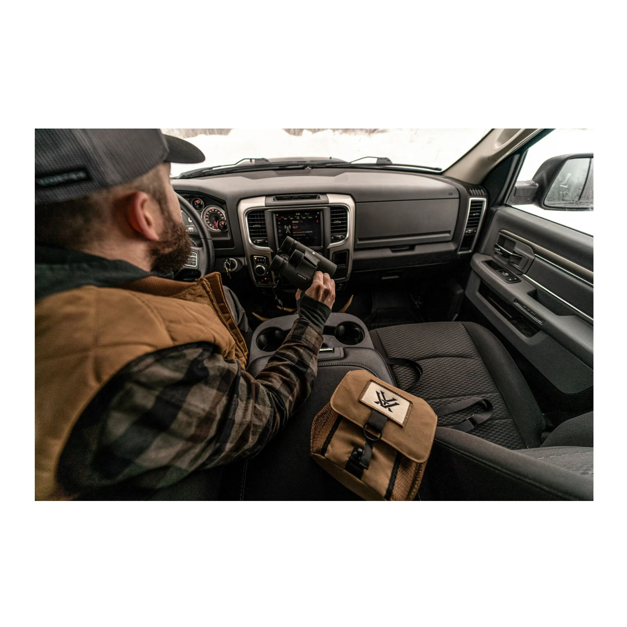 Vortex Triumph HD 10x42 Multi-Coated Lenses Fogproof and Shockproof Binocular - Image 8