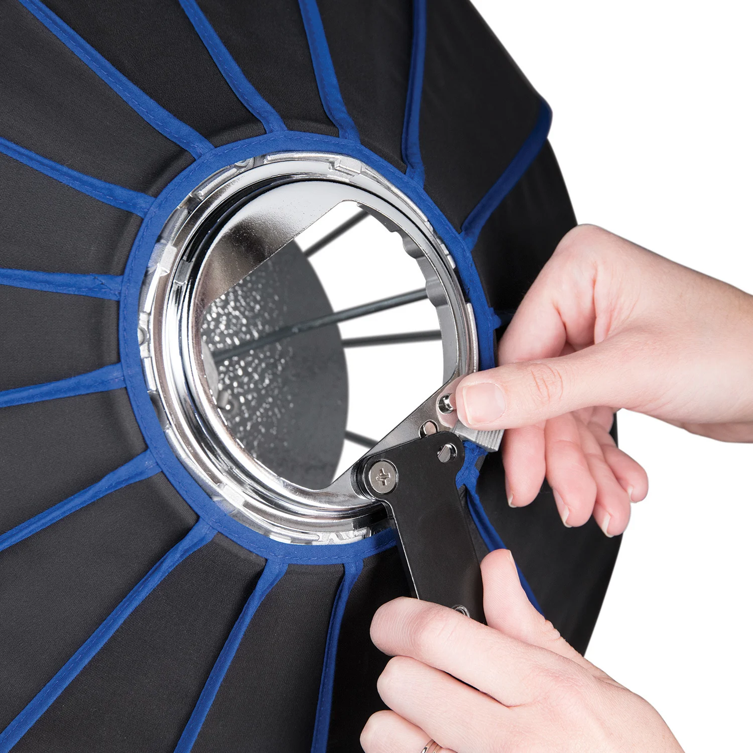 Westcott Rapid Box / Beauty Dish Switch Insert (Speedlite) - Image 4