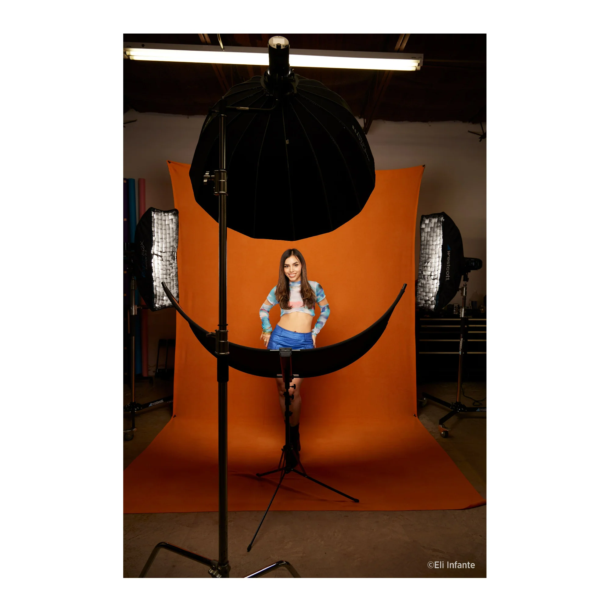 Westcott X-Drop Wrinkle-Resistant Backdrop, Perfect for Studios (Orange, 5 x 7 Feet) - Image 6