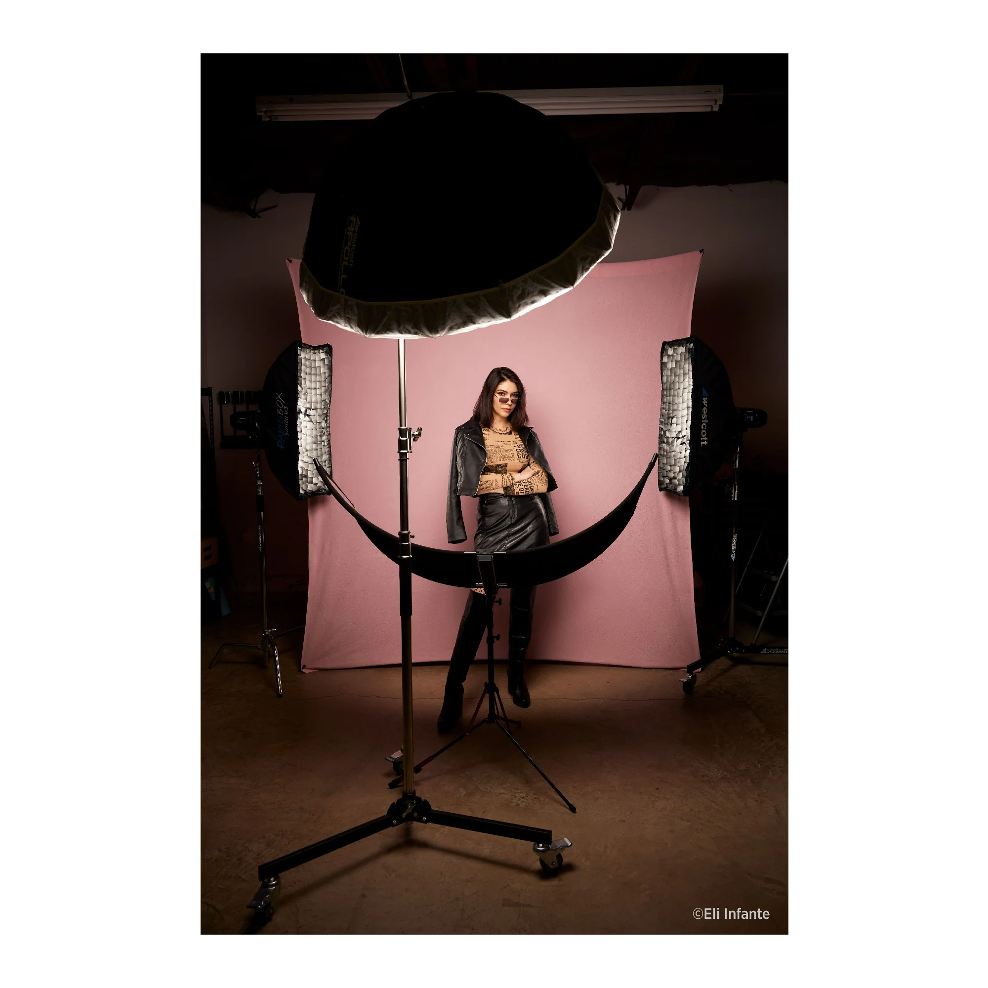 Westcott X-Drop Wrinkle-Resistant Backdrop, Perfect for Video Conferencing (Blush Pink, 5 x 7 Feet) - Image 7