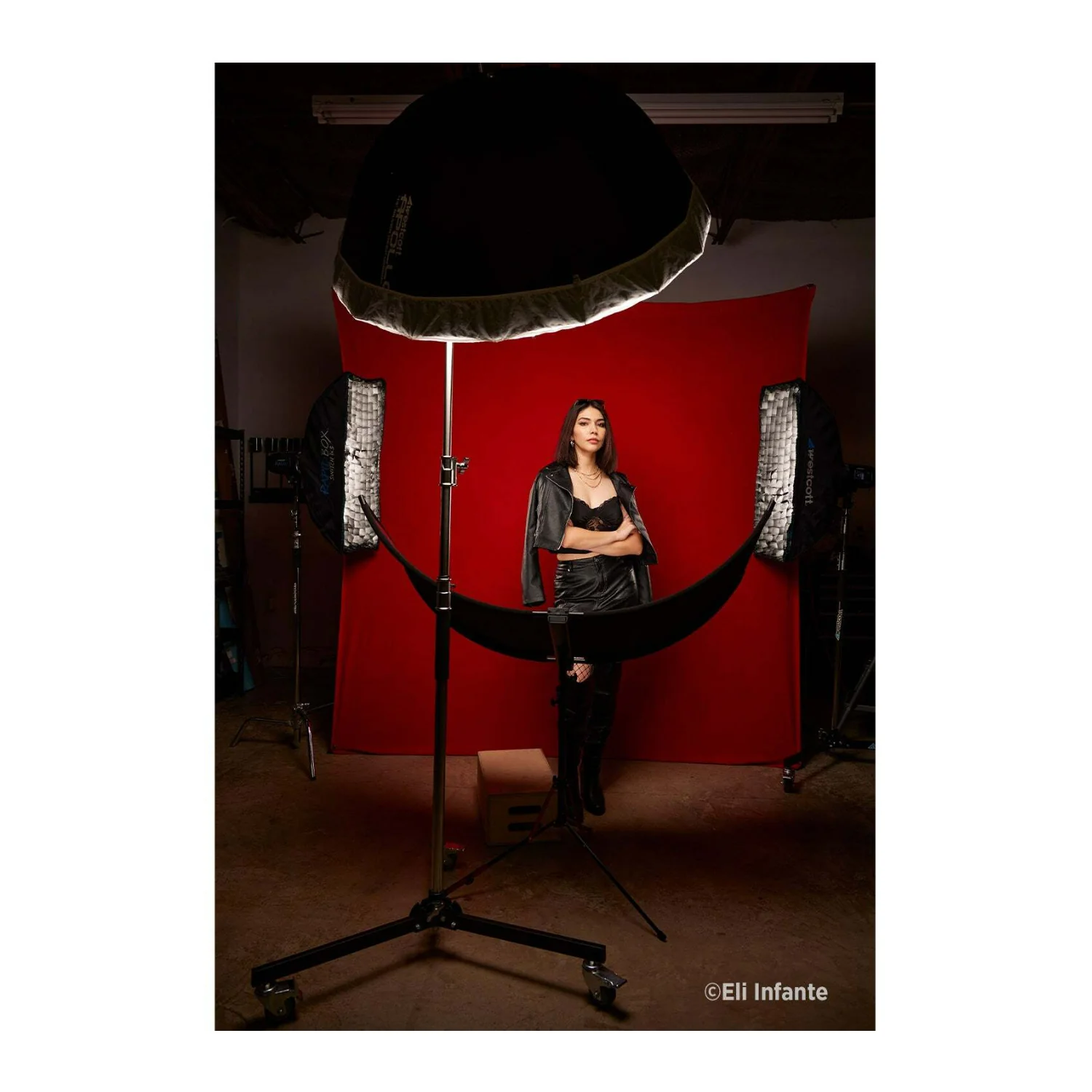 Westcott X-Drop Pro Wrinkle-Resistant Backdrop (Scarlet Red, 8 x 8 Feet) - Image 3