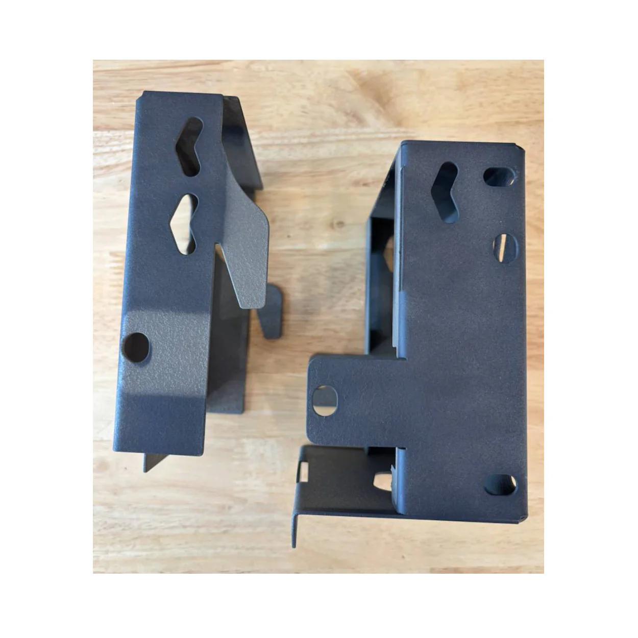 Yellowstone Metal Box for Y2 Cellular Trail Camera (4 Pack) with Card Reader - Image 3