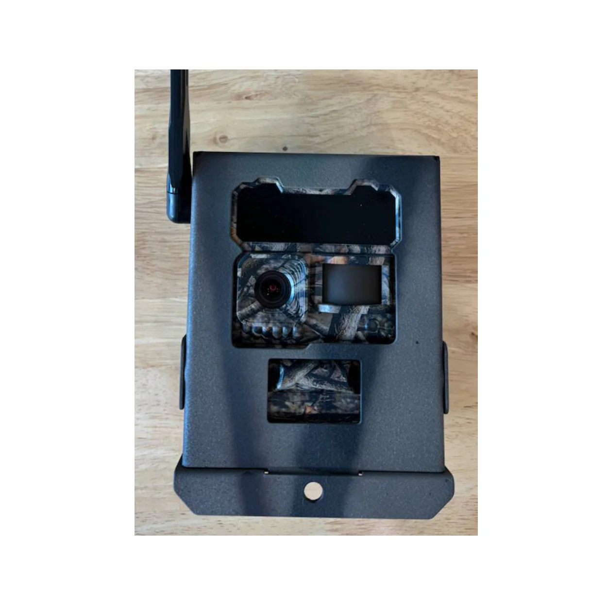 Yellowstone Metal Box for Y2 Cellular Trail Camera (10 Pack) with Card Reader - Image 8