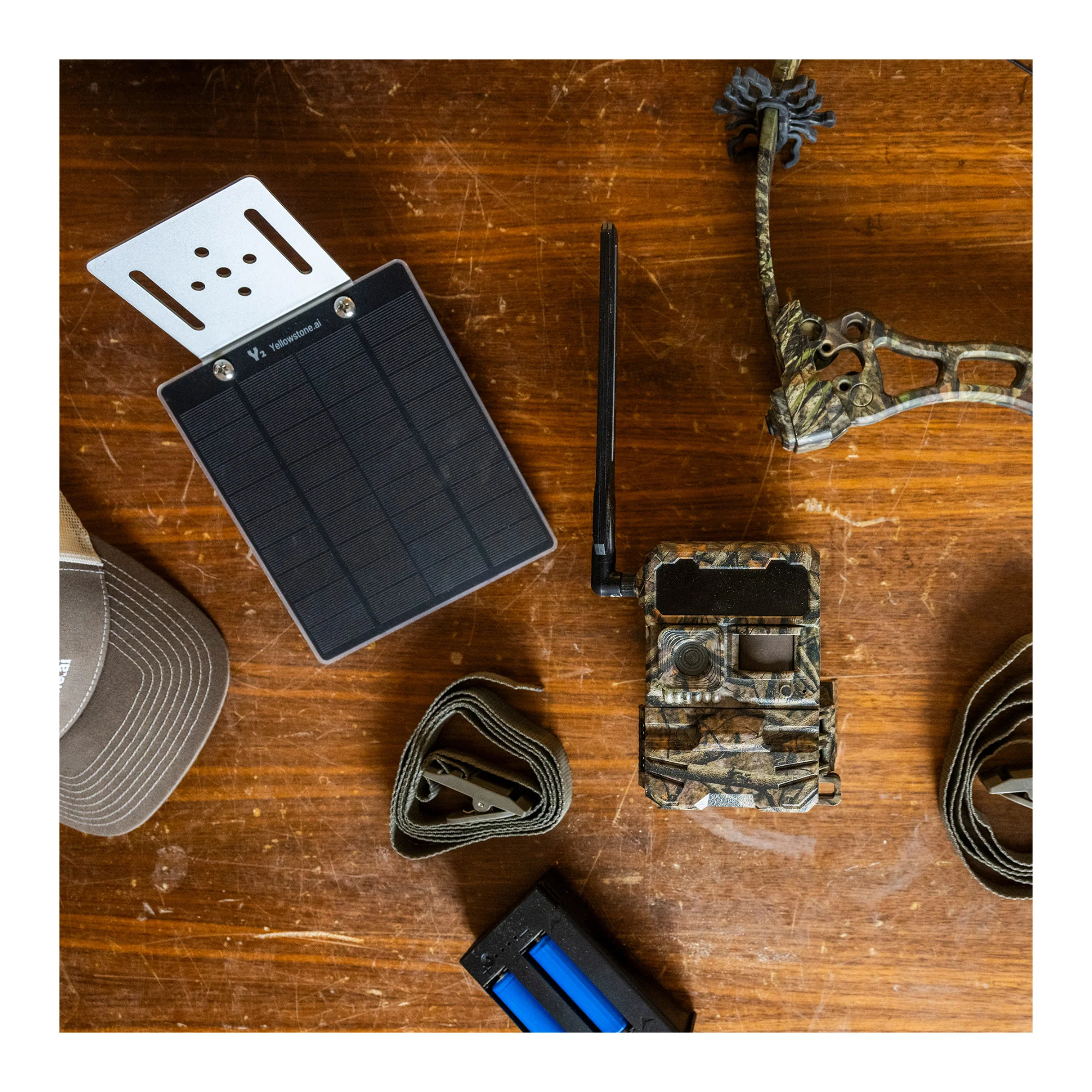 Yellowstone Y2 Black Wide Lens Bundle with Batteries, Solar Panels, and Accessories (4-Pack) - Image 8