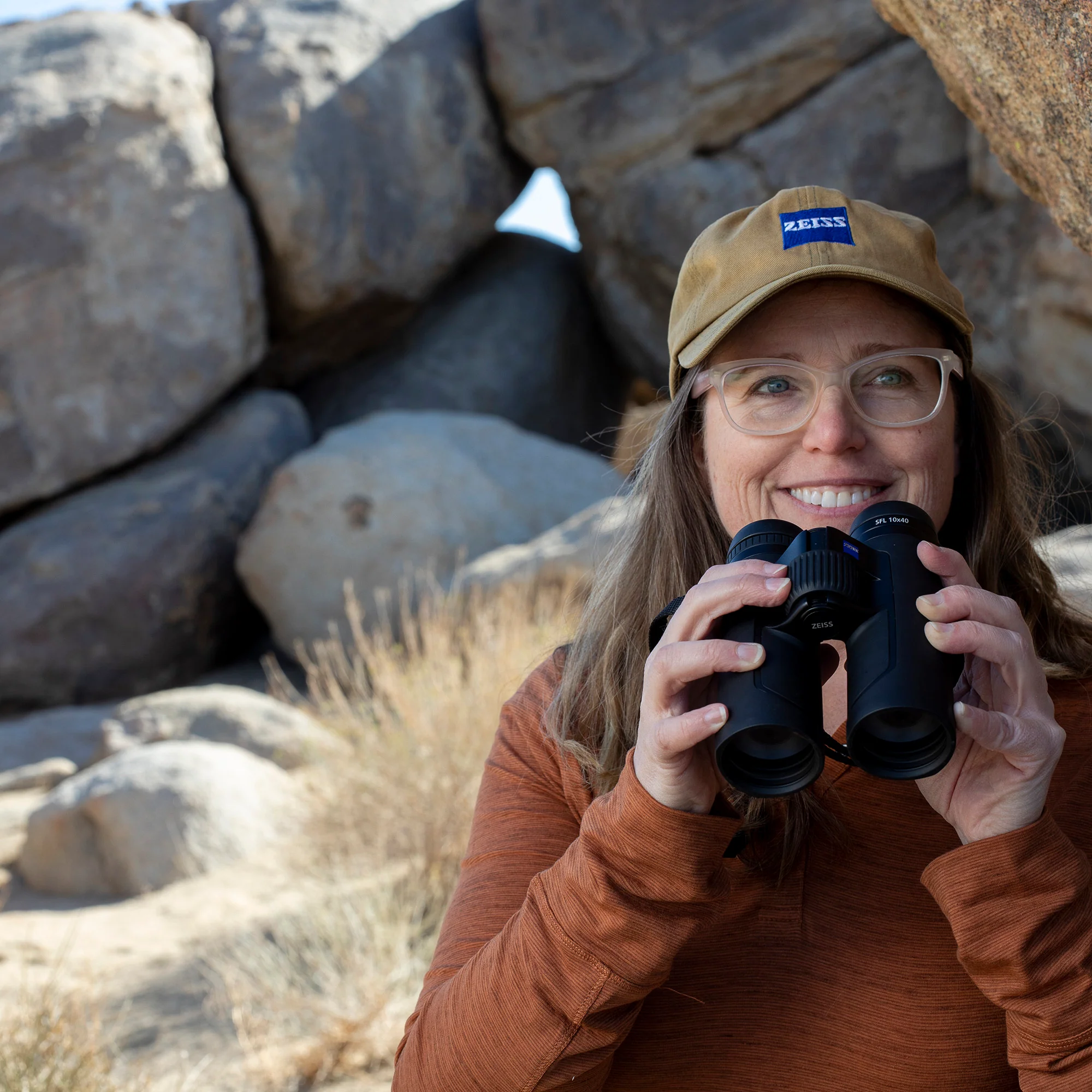 Zeiss Optics SFL 10x40 Compact Binoculars for Adults Bundle with Lens Care Kit - Image 8